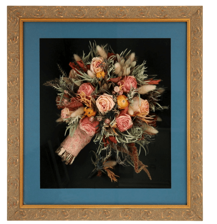shadowboxes 1 Three-dimensional wedding bouquet preserved in a shadowbox frame